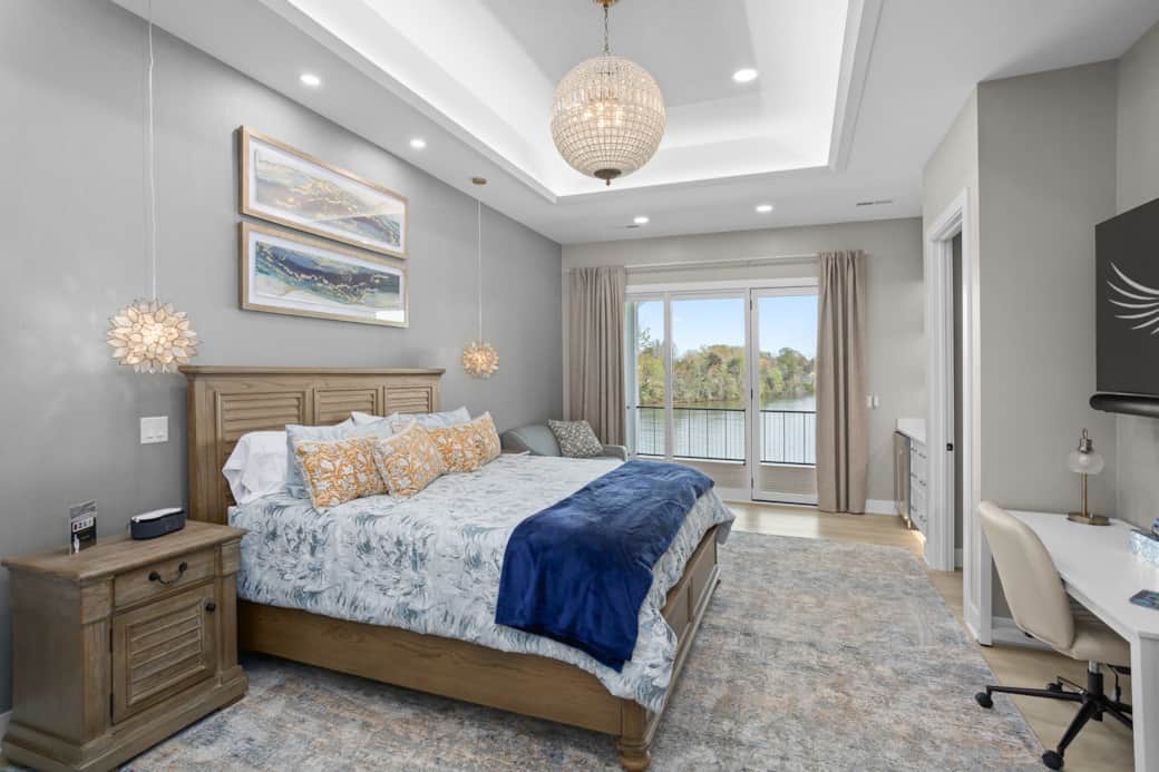 Suite 2 - Blue Shores