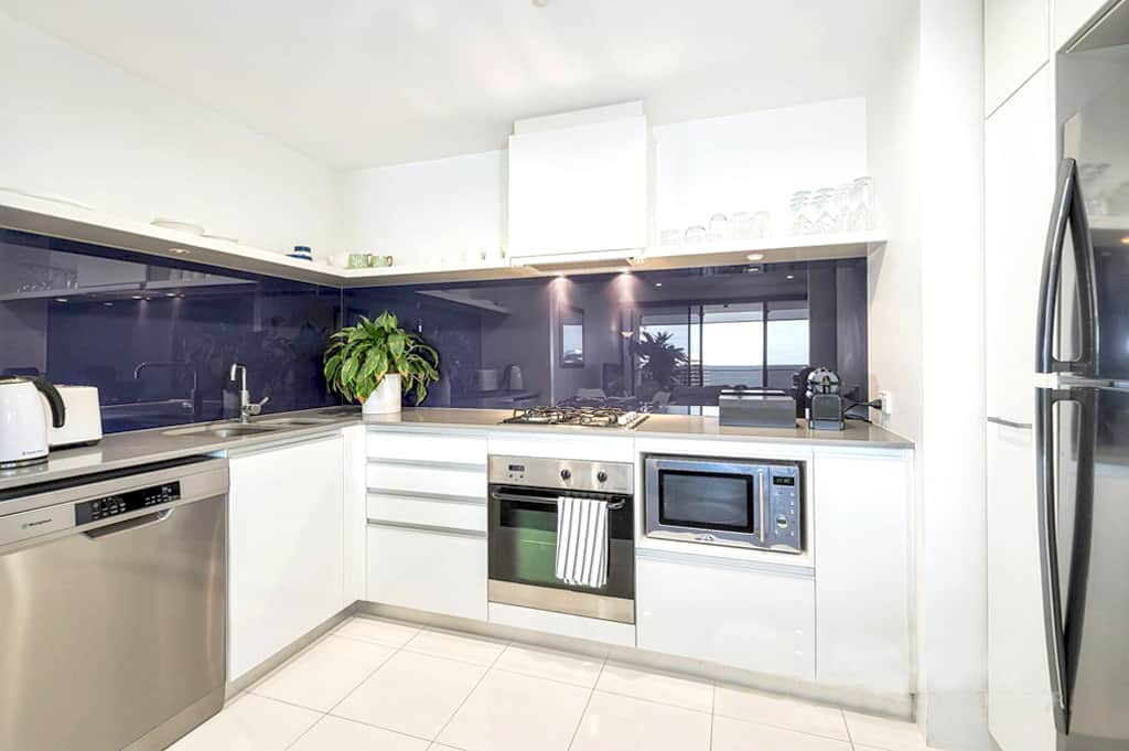 23 Kitchen