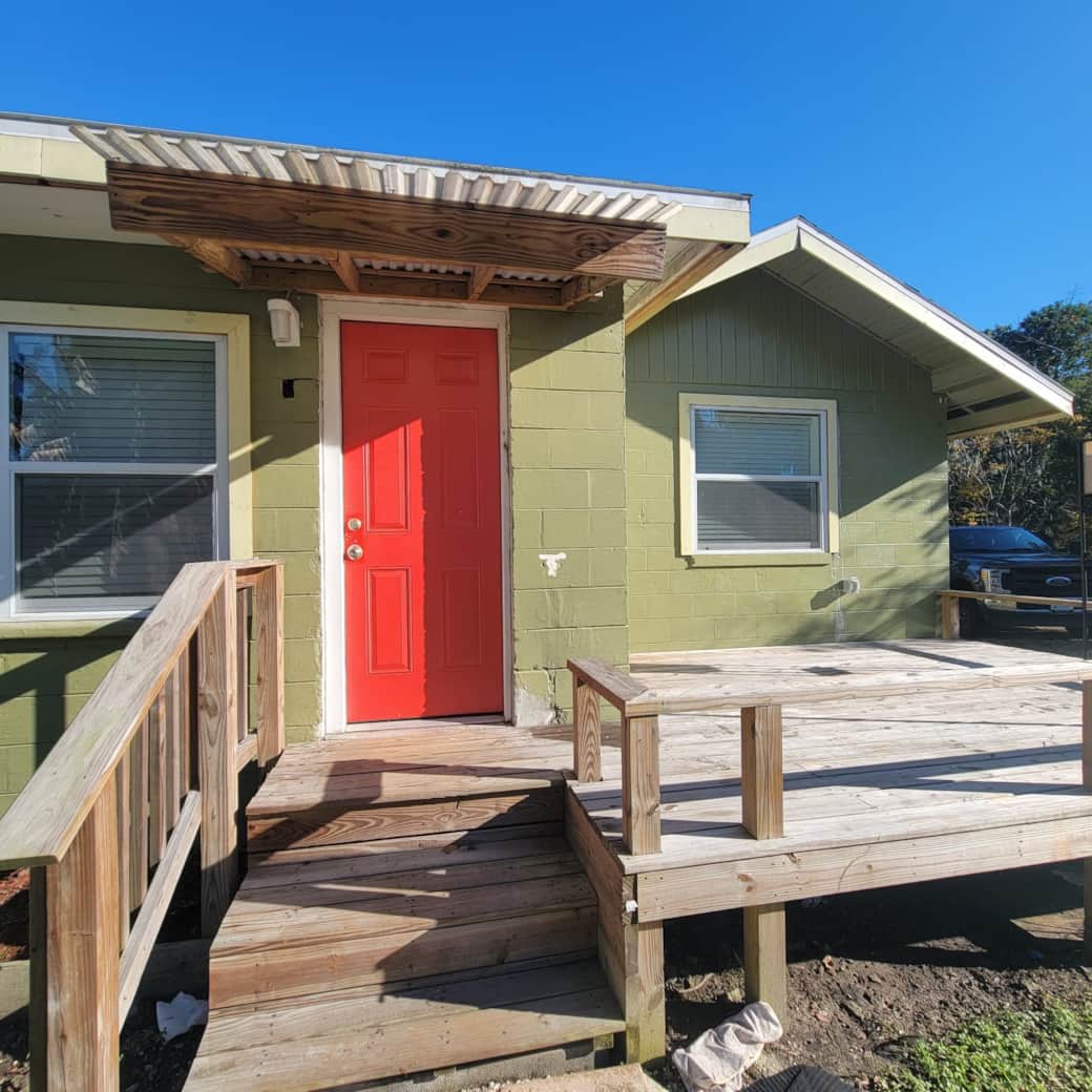 Main entrance to apartment Main entrance to apartment