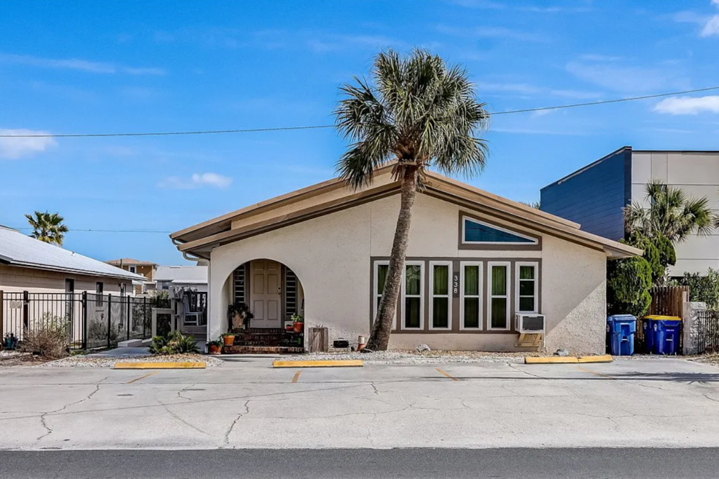 338 Tarpon Ave Exterior