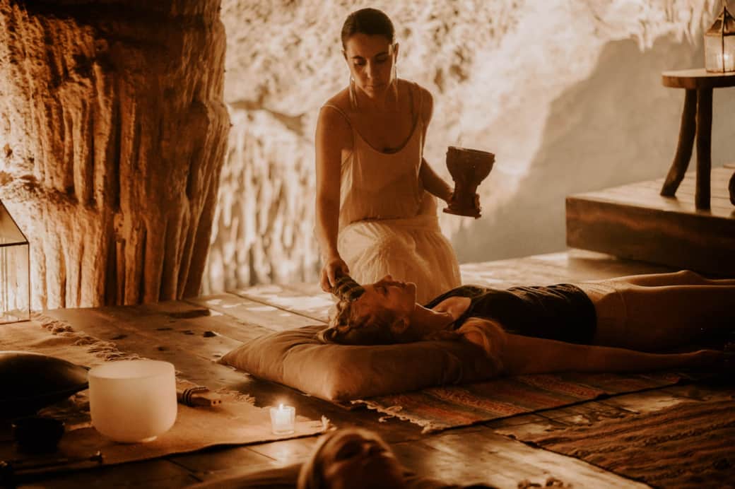 Ask for extra services such as a sound healing with aromatherapy