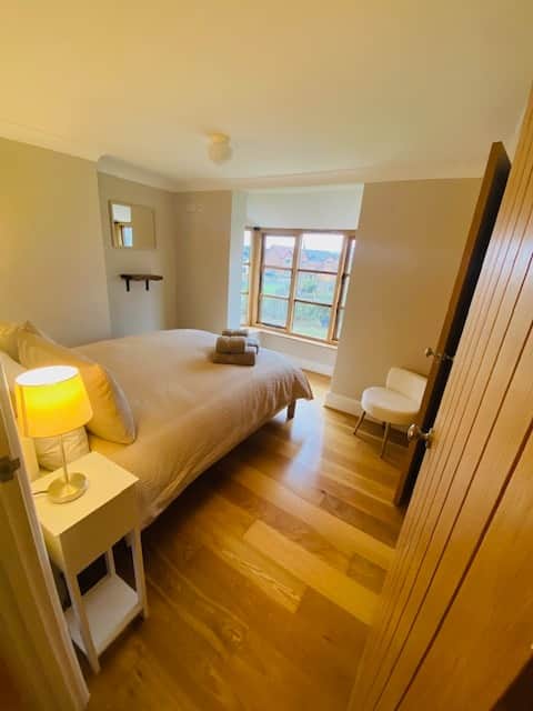 Bedroom | Double bed | Wardrobe