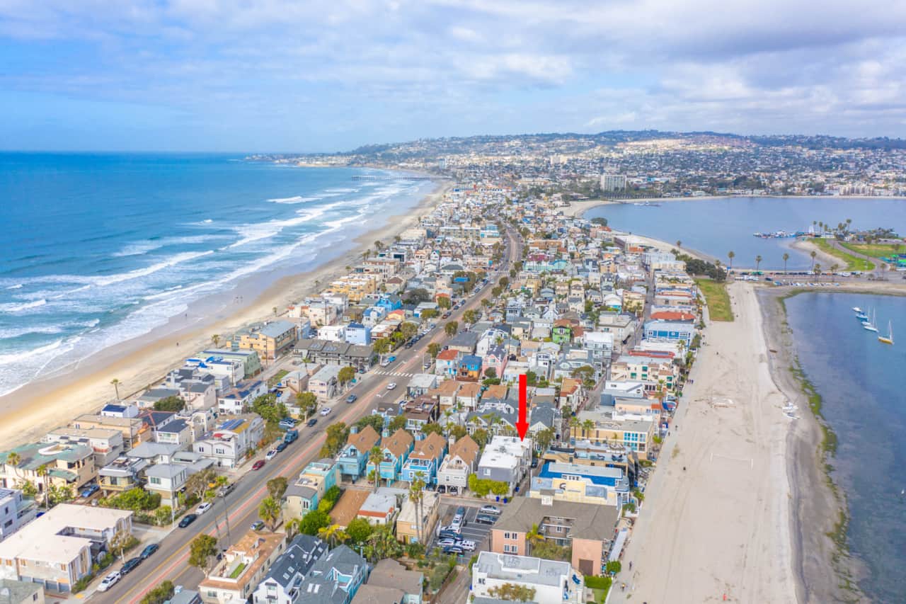 100 Feet - Mission Bay