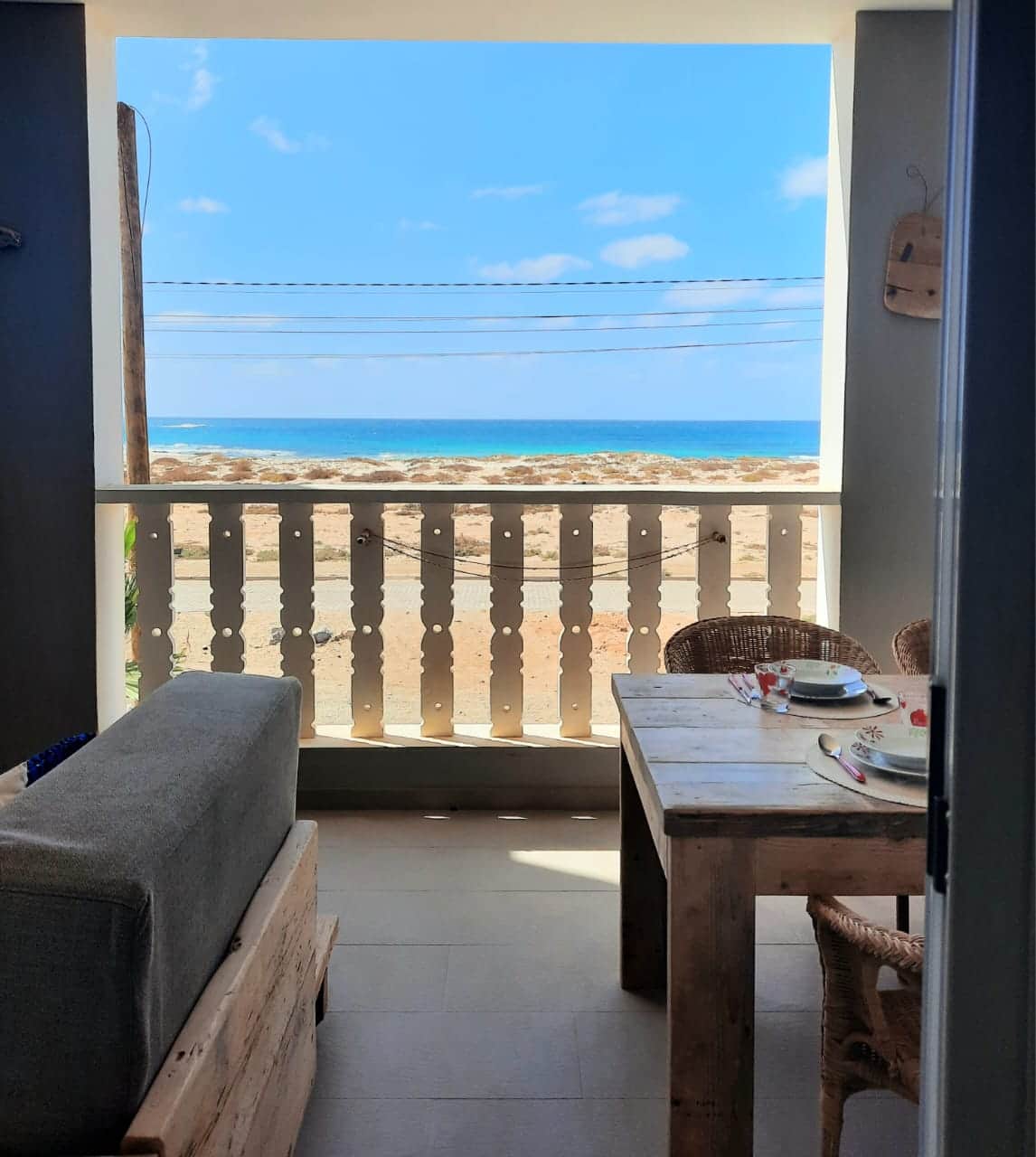 terrazzo attrezzato con vista mare