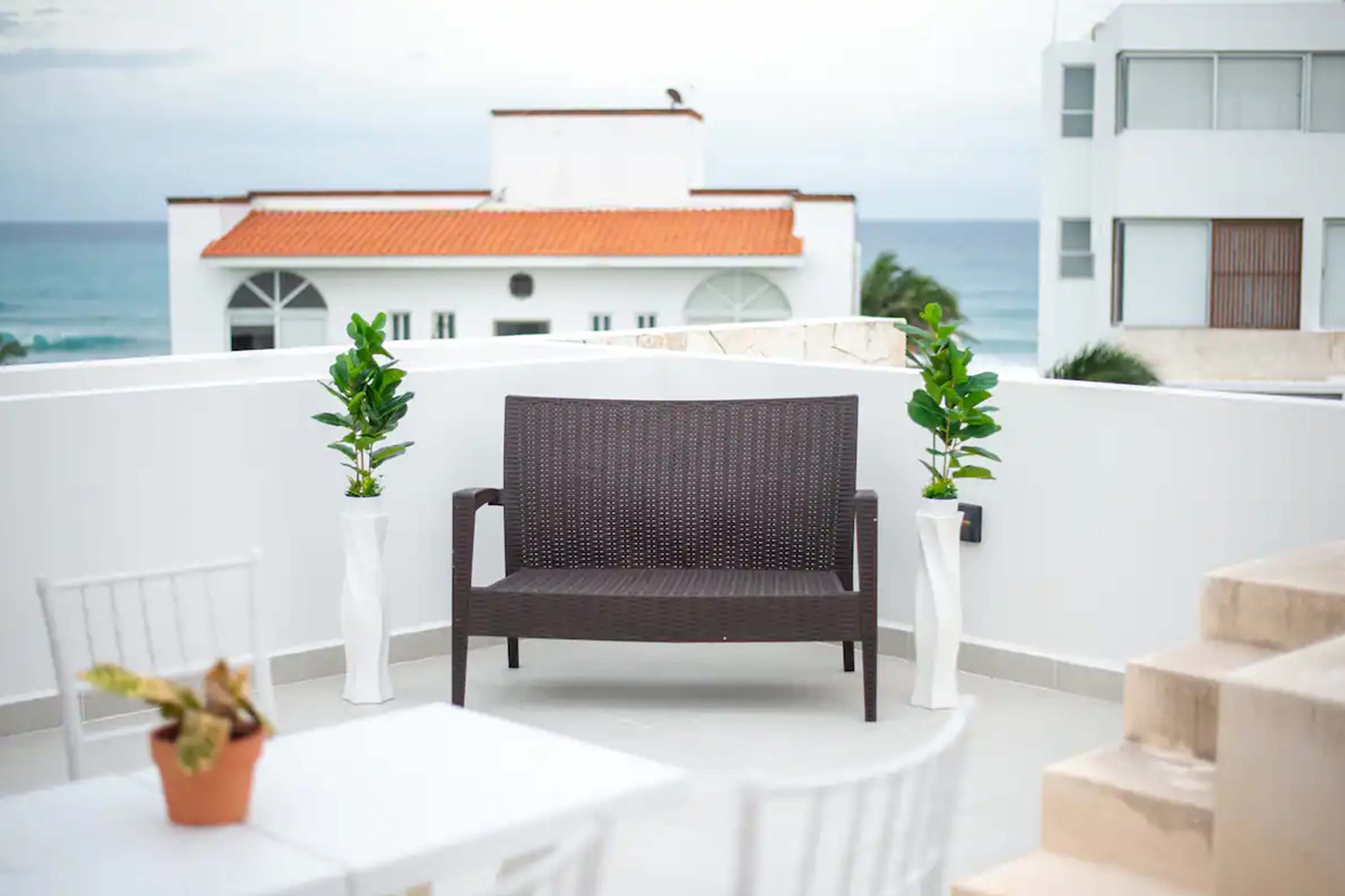 Oceanfront Seahorse | Private Hot Tub Beach Access photo 14