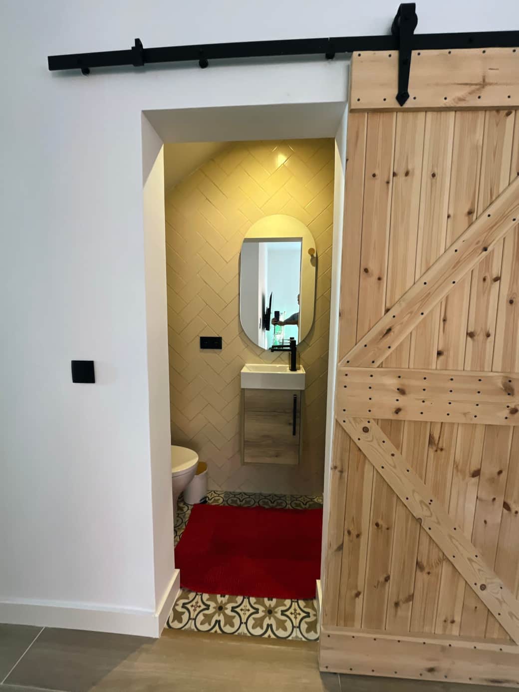 Bathroom 1 - outside