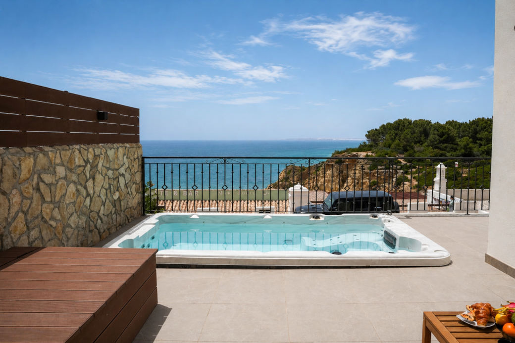 Villa Oceano by Indigo: Pool with sea view Villa Oceano by Indigo: Pool with sea view
