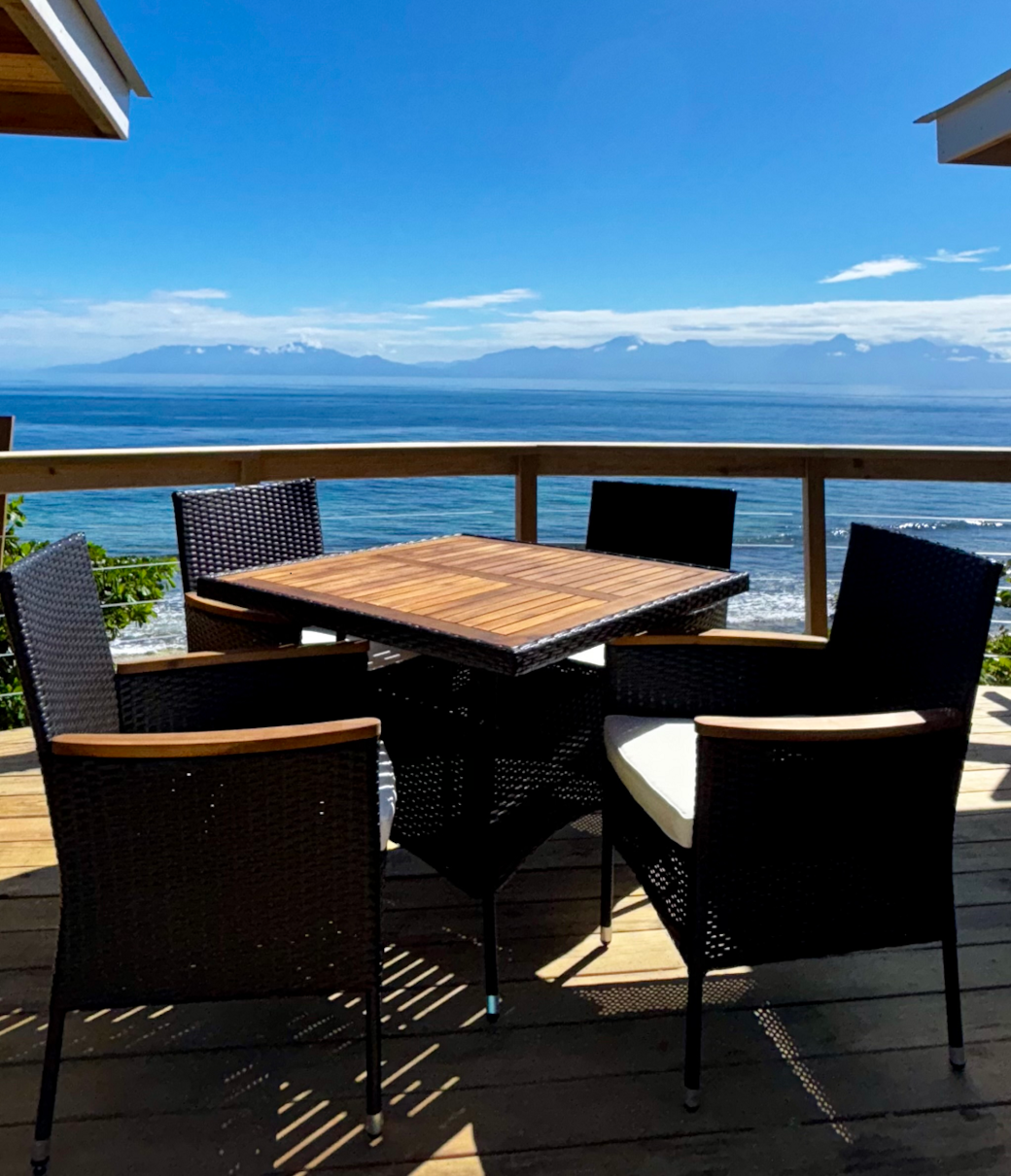 Quatro Vista Dining View