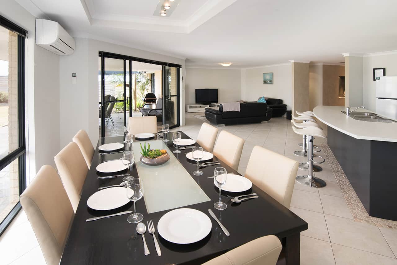35 Pebble Dr 1