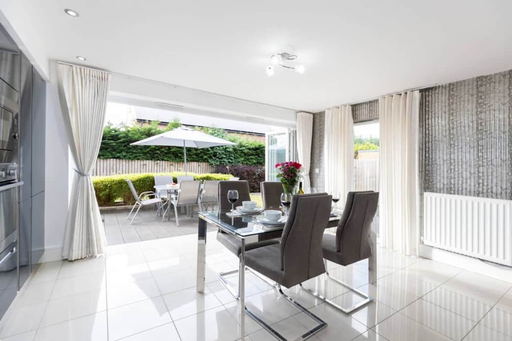 Dinning area Dinning area