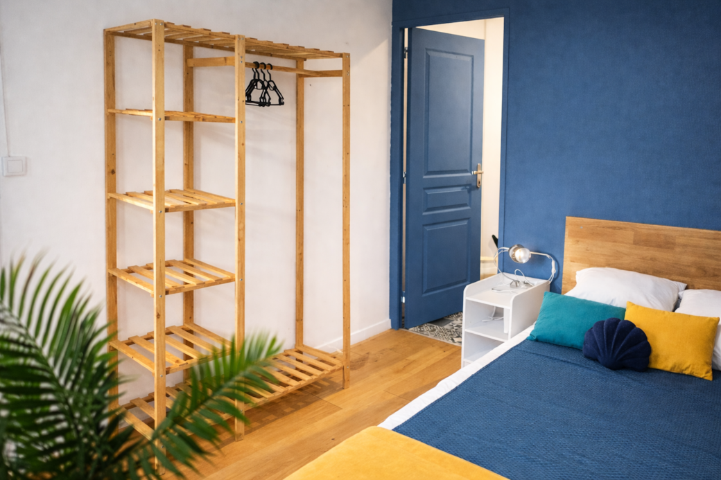 Chambre vue dressing