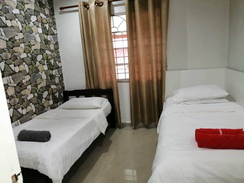 1x single bed with 1x underbed with 1x single - SLEEPS 3 1x single bed with 1x underbed with 1x single - SLEEPS 3