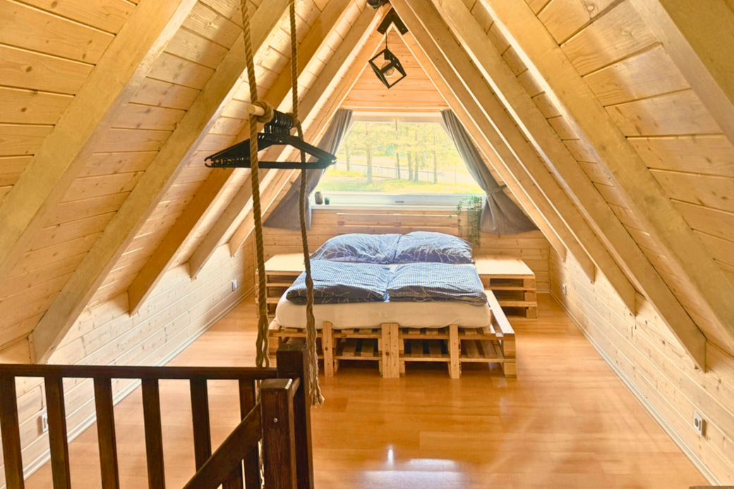 Hodní patro - Postel