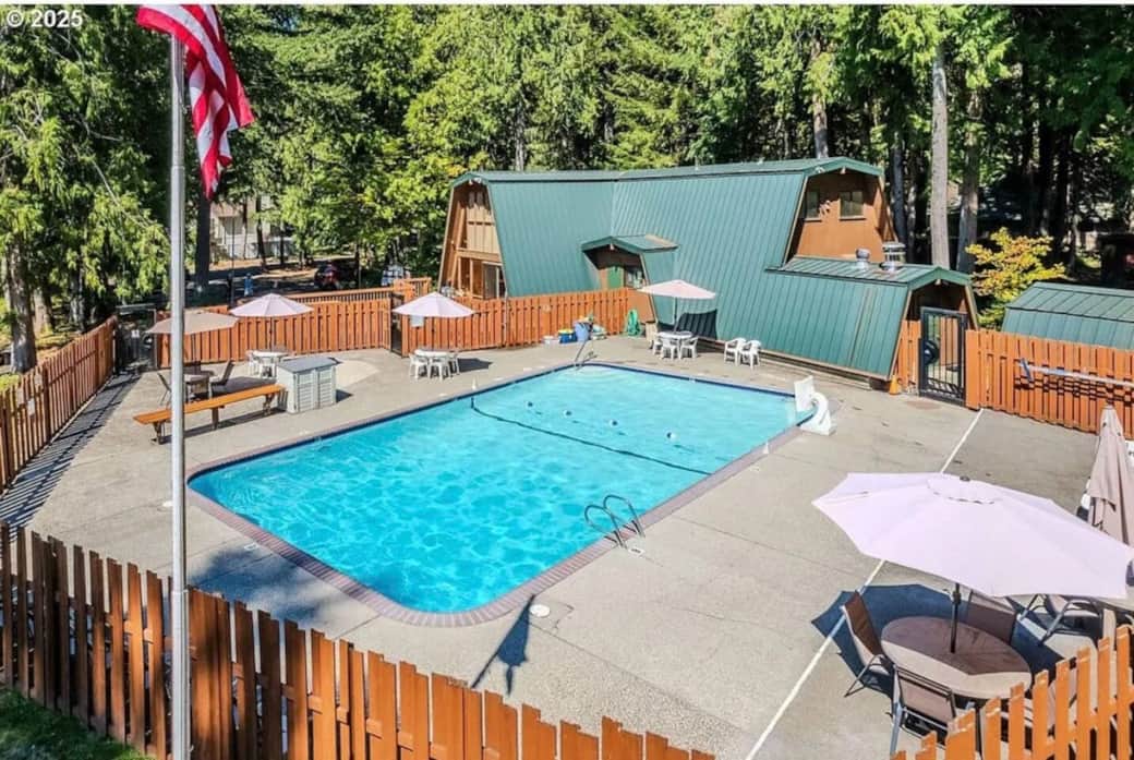 Pool open from Memorial day to Labor day. 10:30-7:30pm. Lifeguard present most of the time. 
Basketball court and tennis court available year around. basketball, tennis rackets, and tennis ball provided at the house. 