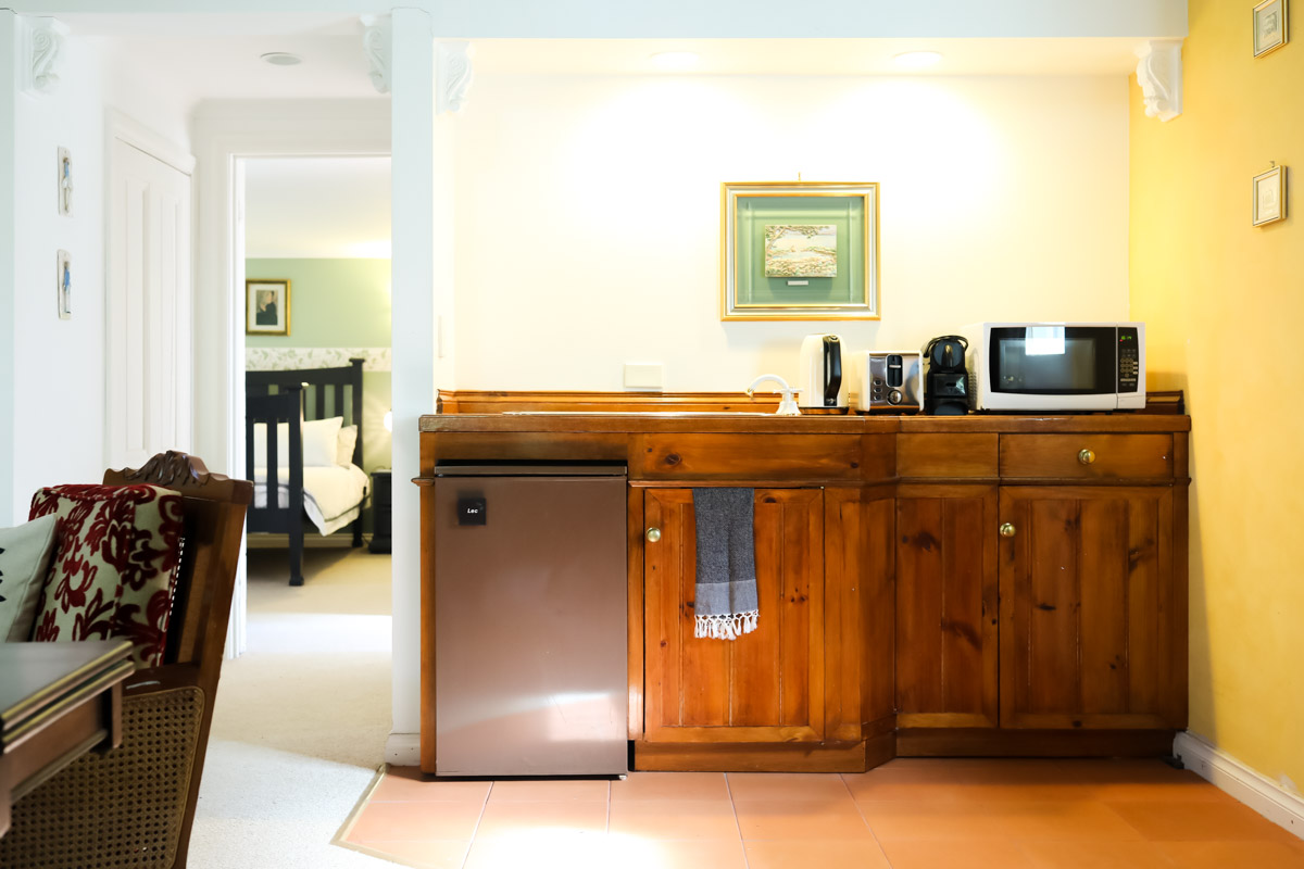 Adair House Guest Quarters Kitchenette