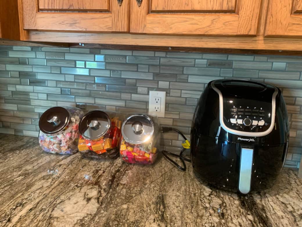 Air fryer, toaster, slow cooker, blender, pots, pans ... it's here. Air fryer, toaster, slow cooker, blender, pots, pans ... it's here.