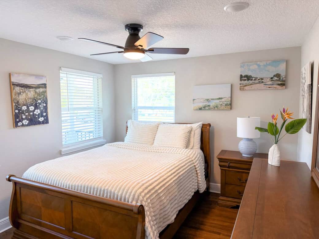 Blue Room - This cozy bedroom upstairs features a queen-size bed with plenty of storage and closet space.