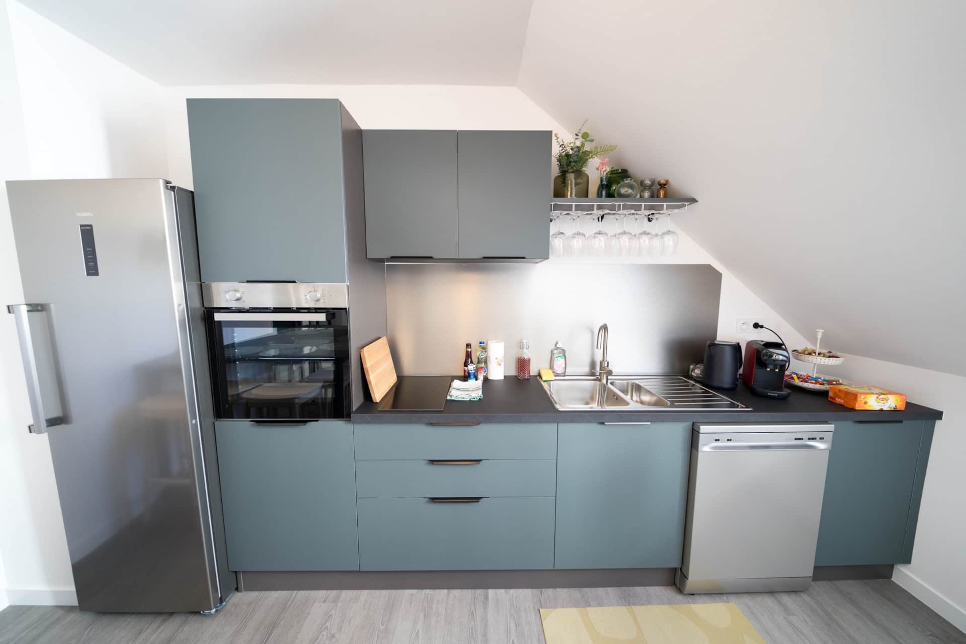Cuisine équipée dans l'un des appartements de la Résidence Bardiaux à Vichy
