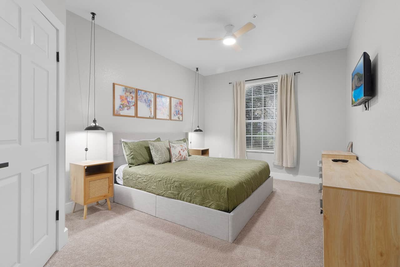Master bedroom - Mickey's Dreamland Retreat