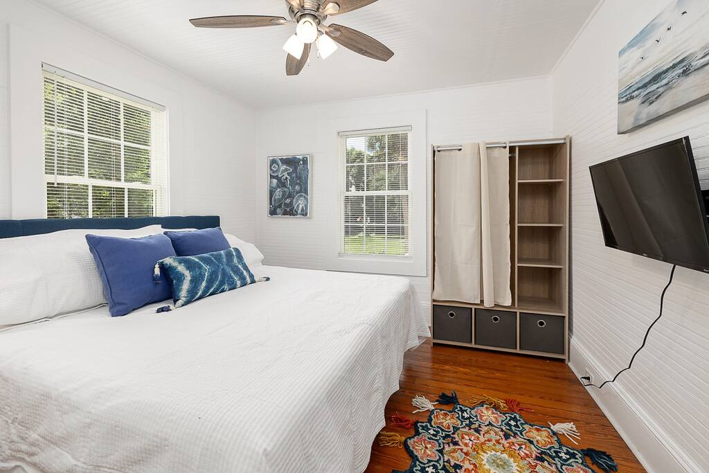 Bedroom 1 King Size