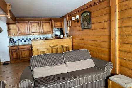 Salon vue sur cuisine