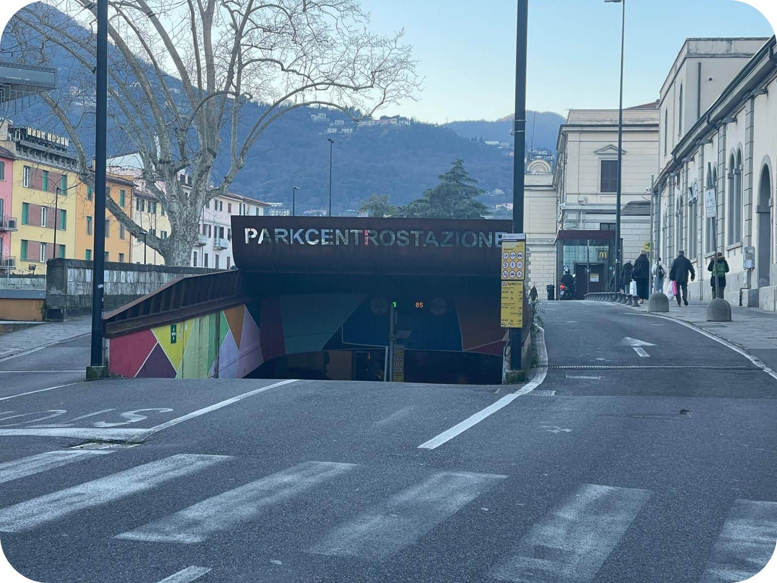 la-spezia-train-station-parking