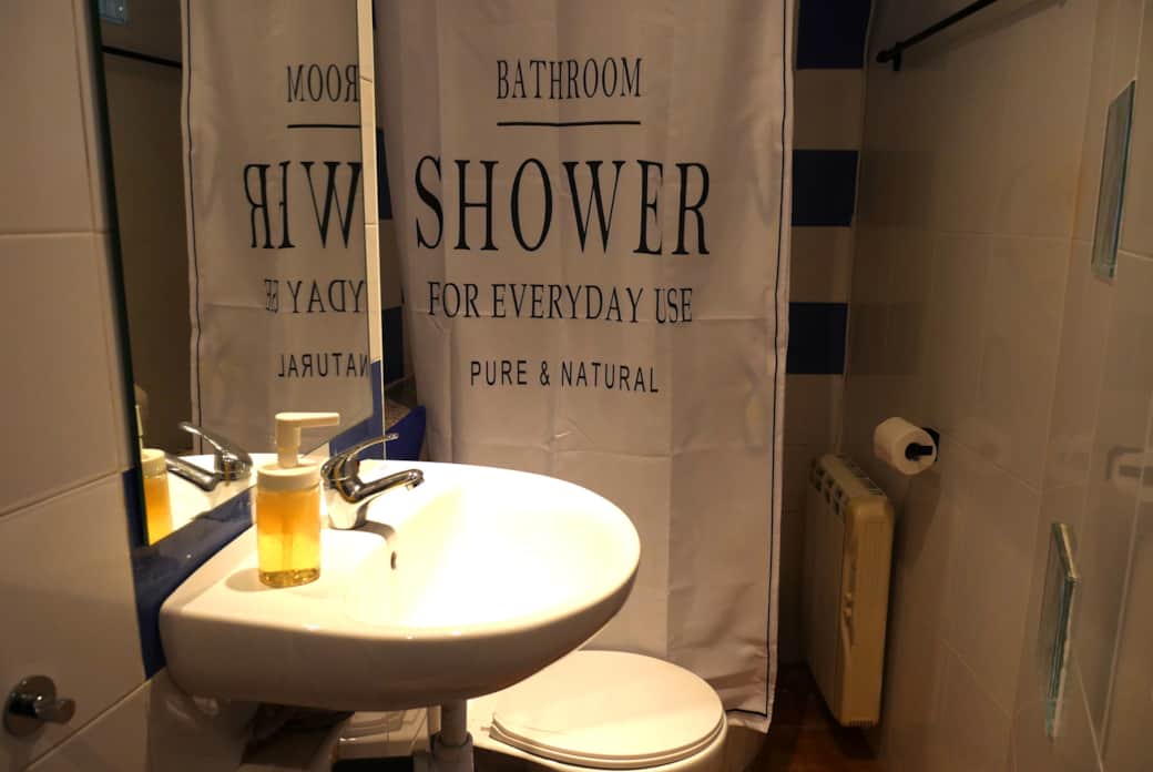 Bathroomup1