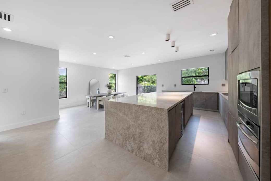 12790 SW 91st Ave, Miami 33176-67