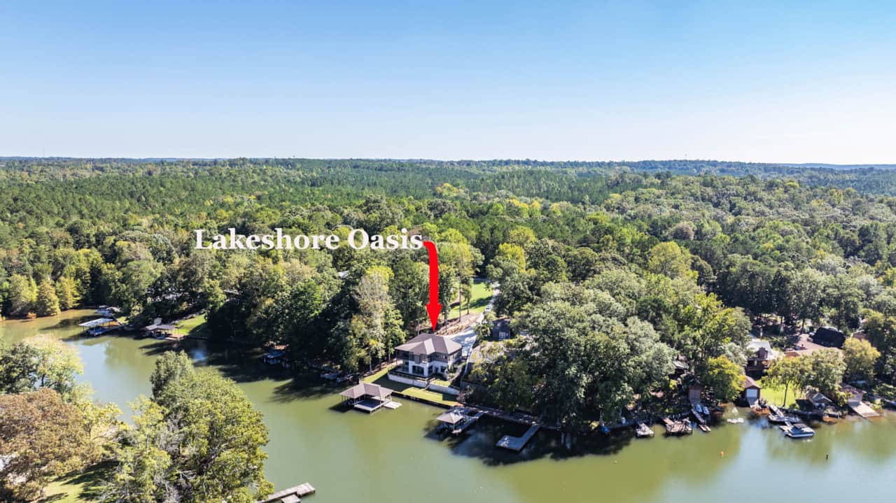 Lakeshore Oasis