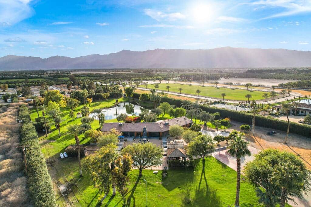 5-acre exclusive estate with private lake & mountain views