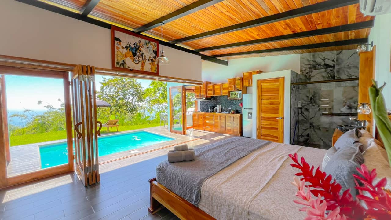 COMMUN AREA VIEW POOL