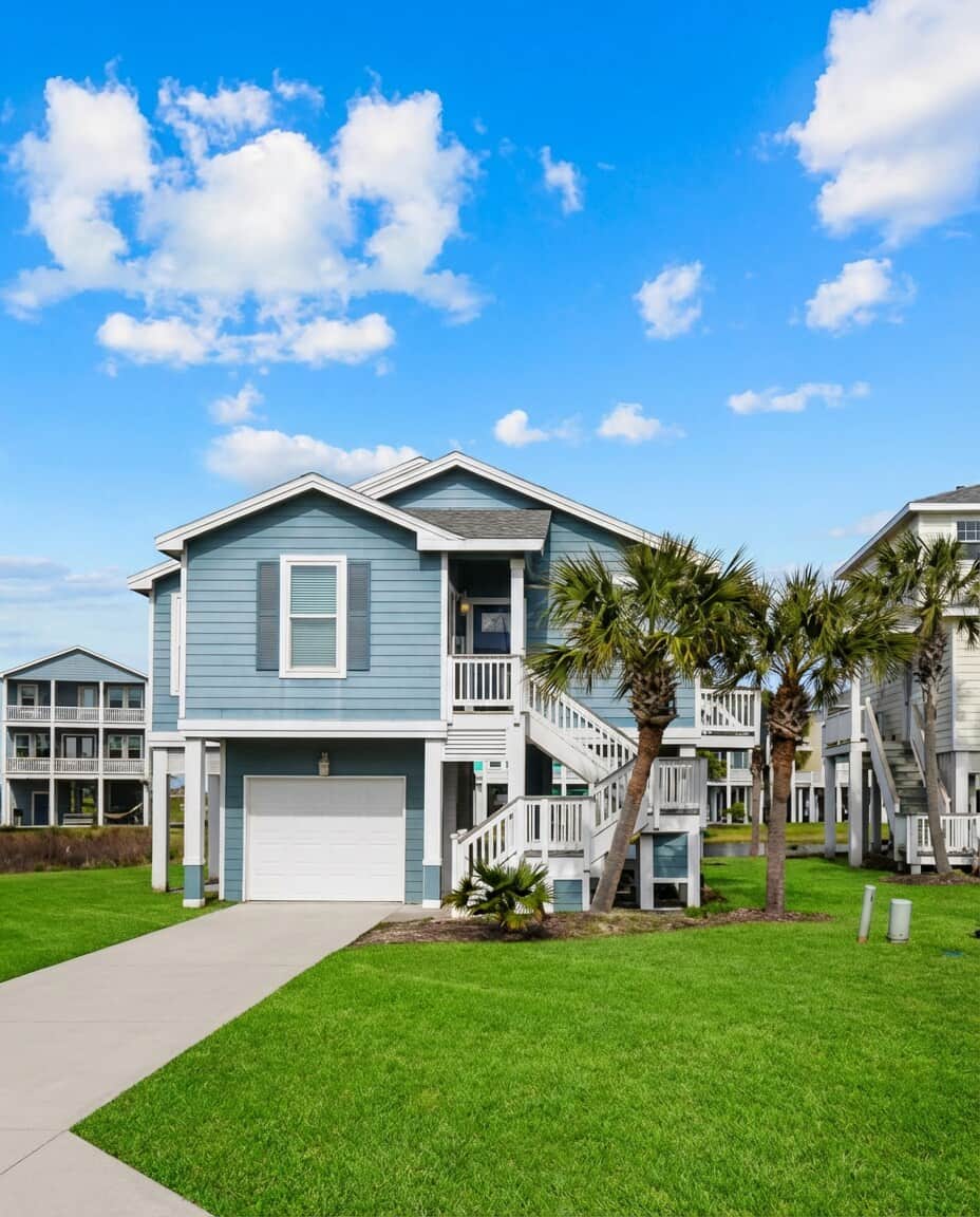 Well maintained beach side home Well maintained beach side home