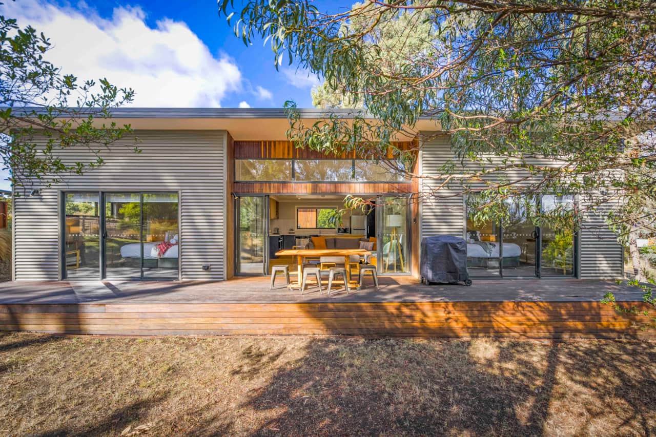 Cabin Exterior 01