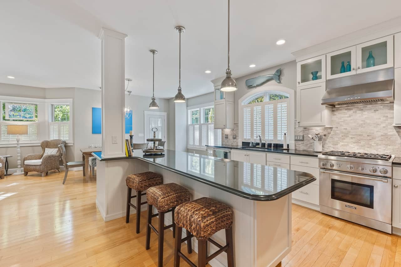 Beautiful Chef's Kitchen!
