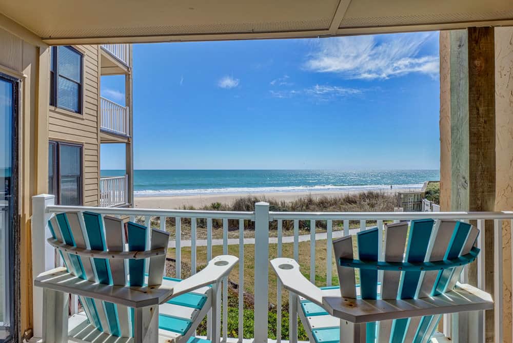 Balcony views overlooking the ocean! 