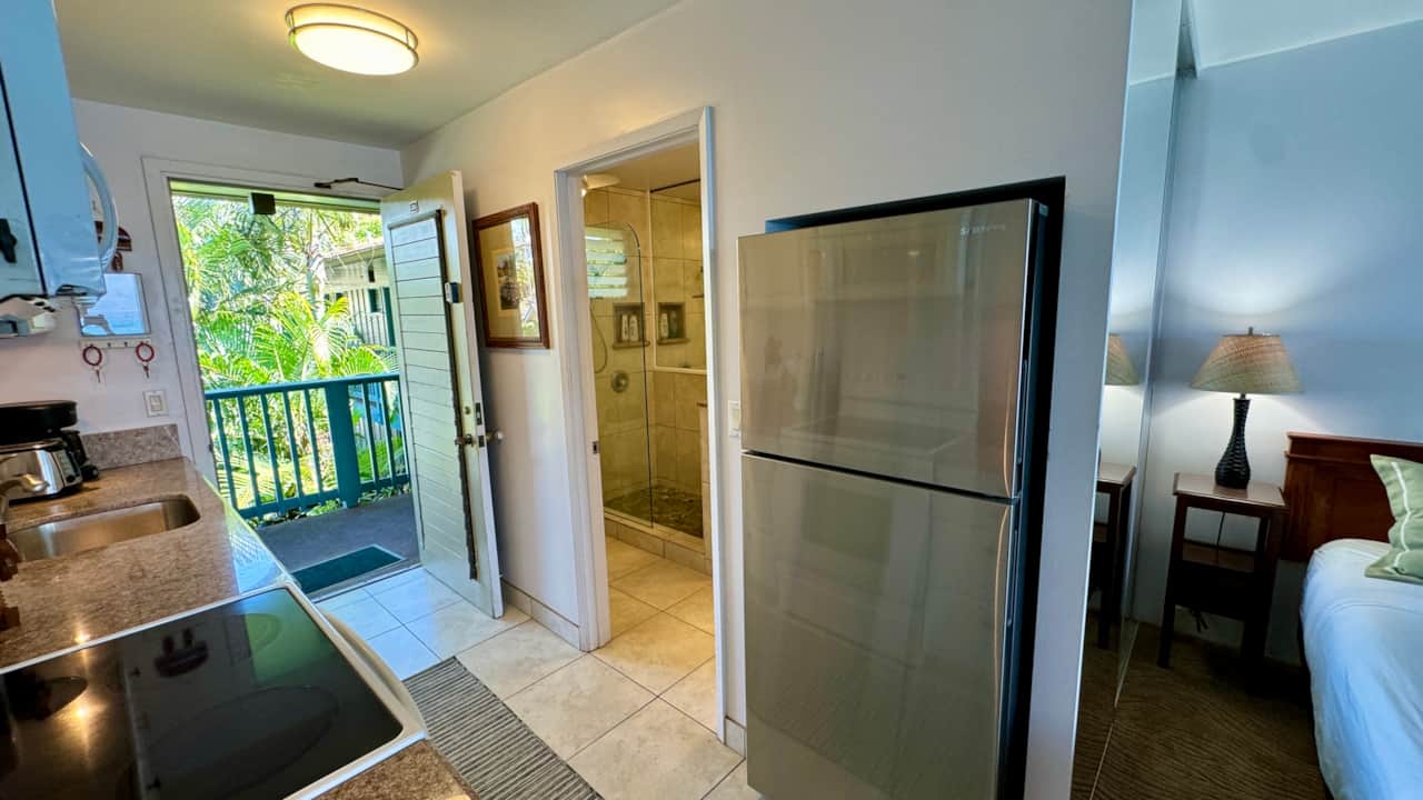 Kitchen/Bathroom Entrance