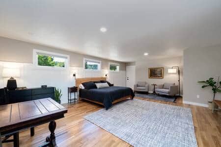Room 1/Nehalem River Inn
