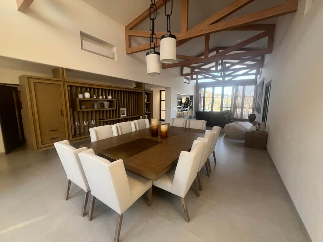 Main Dining Room (seats 10)