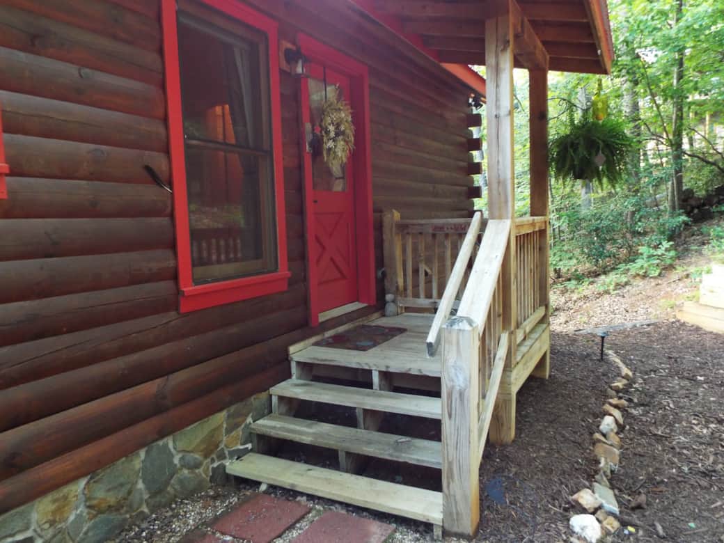 Only four steps to enter into one-level living Only four steps to enter into one-level living