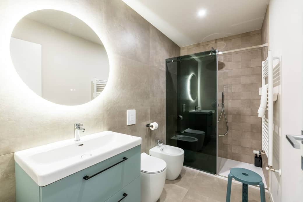 Bagno completo di tutto