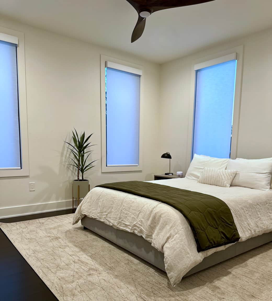 Upstairs Bedroom - Queen Sized Bed