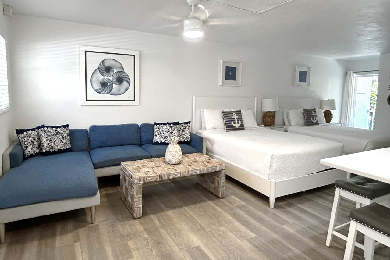Unit #4 - Plenty of room for lounging and sleeping.