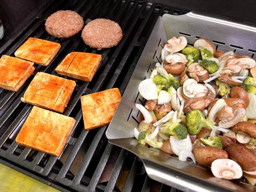 We provide BBQ tools as well as grill basket.