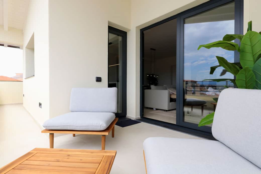 Balcony seating glass doors Holidays Via de Filippi 14A Olbia Rental 12 com