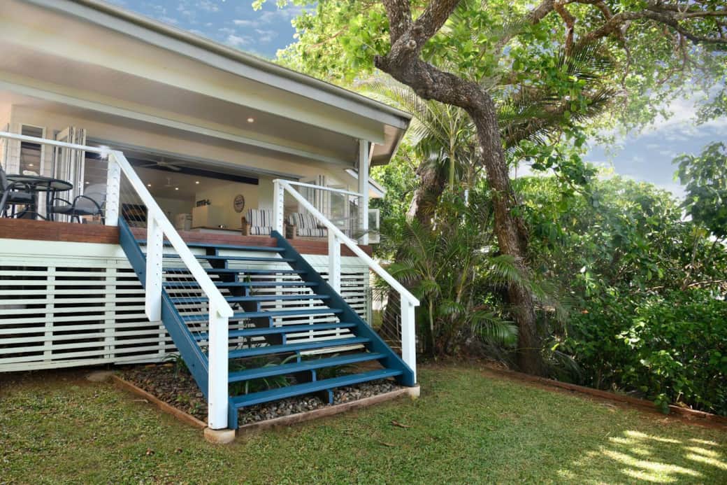 Seasons at South Mission Beach - Beachside Deck Seasons at South Mission Beach - Beachside Deck