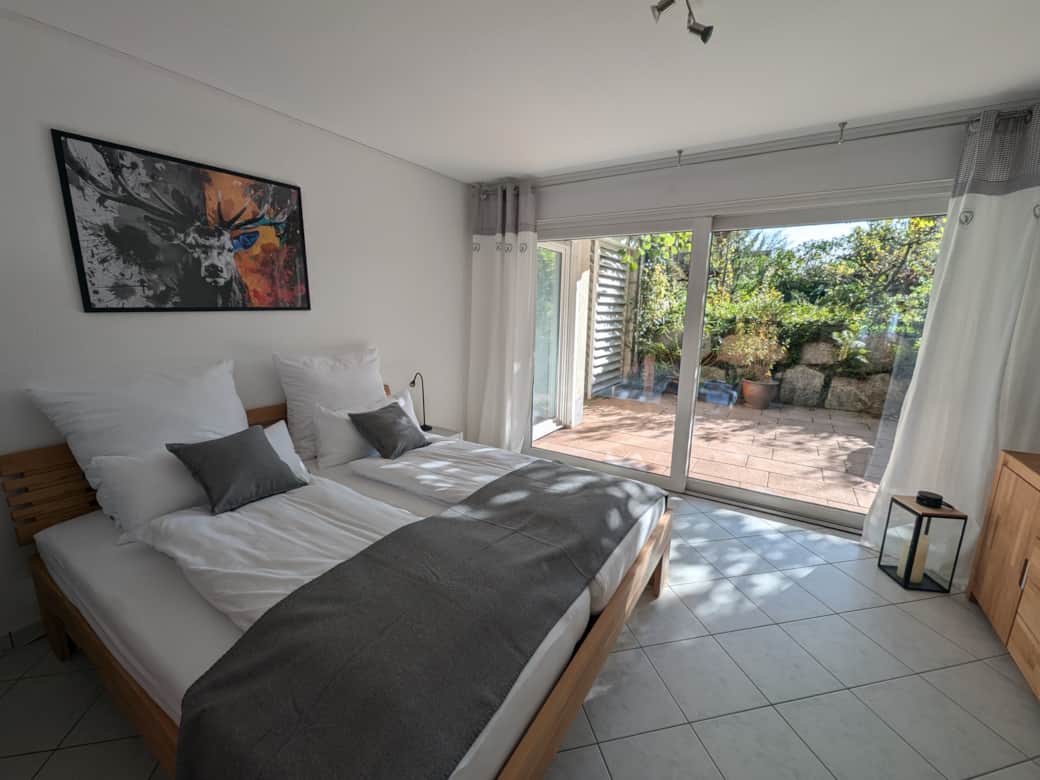 großes Doppelbett (2,0x2,0m)