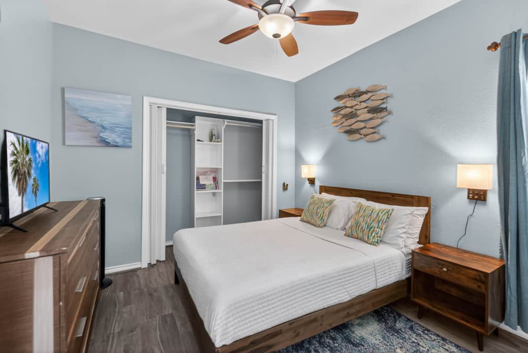 Downstairs Queen bedroom Downstairs Queen bedroom