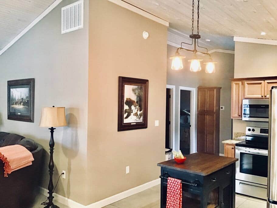 Wide area into bedrooms and bath. Wide area into bedrooms and bath.