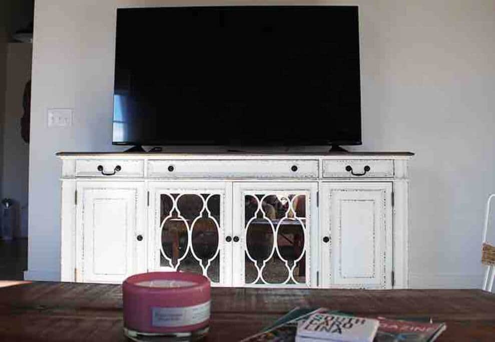 65" Roku Smart TV