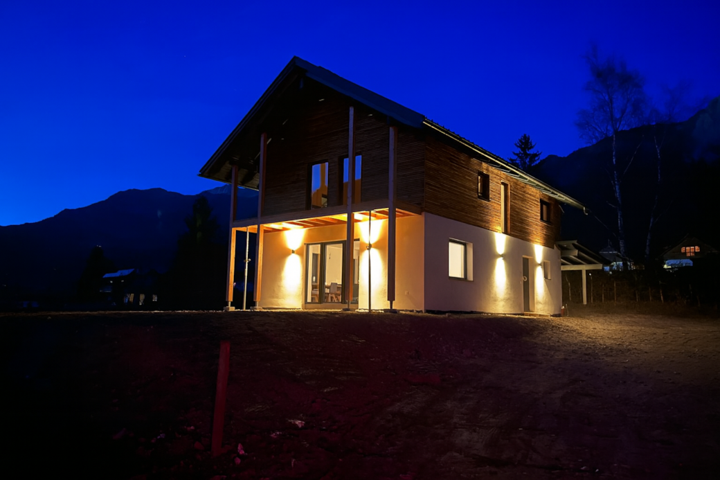 AlpChalet Gundersheim bij nacht